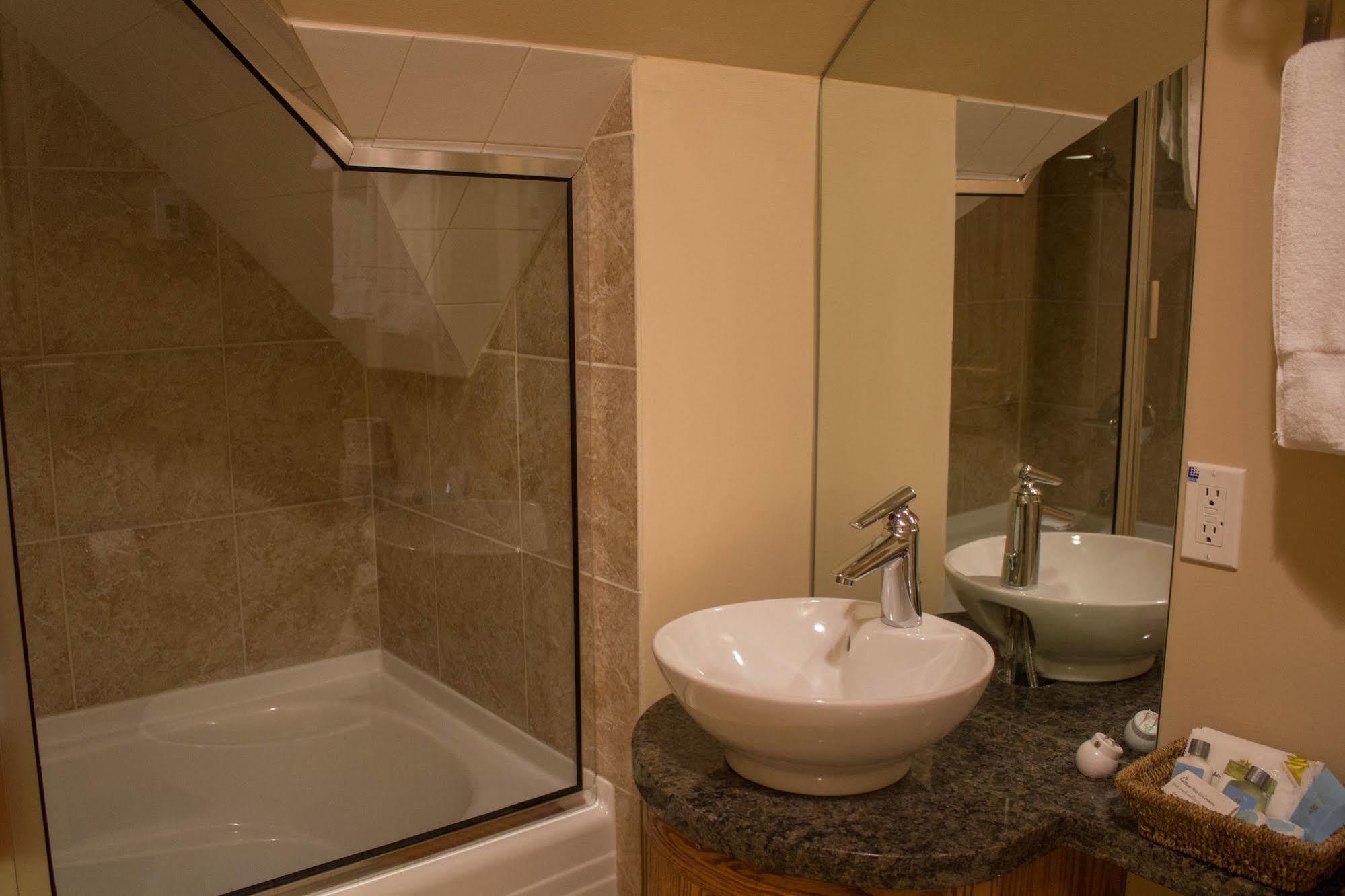 Genelle House B&B Guest House Luaran gambar